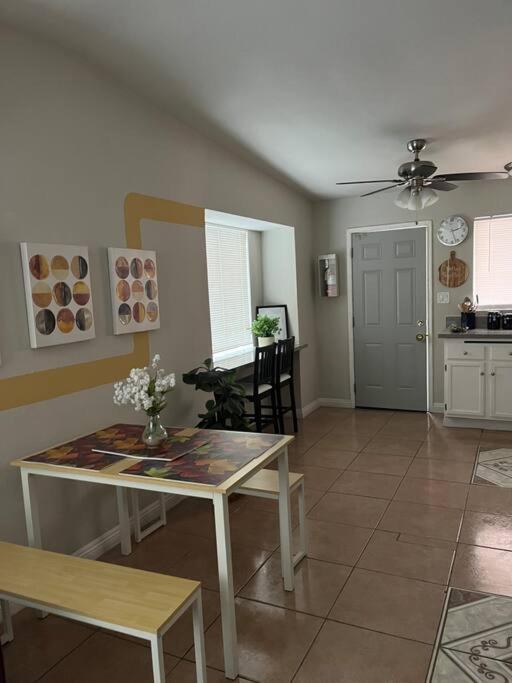 Vegas Fun Spot Apartment *